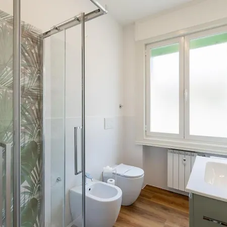 Private Balcony Fast Fribra Jungle * Триест