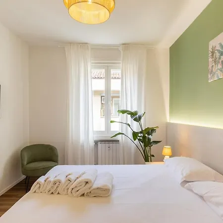 Private Balcony Fast Fribra Jungle Триест